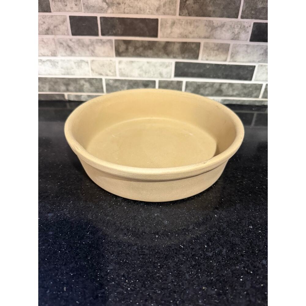 NEW Pampered Chef 8" Round Mini Baker Stoneware Stone Pan